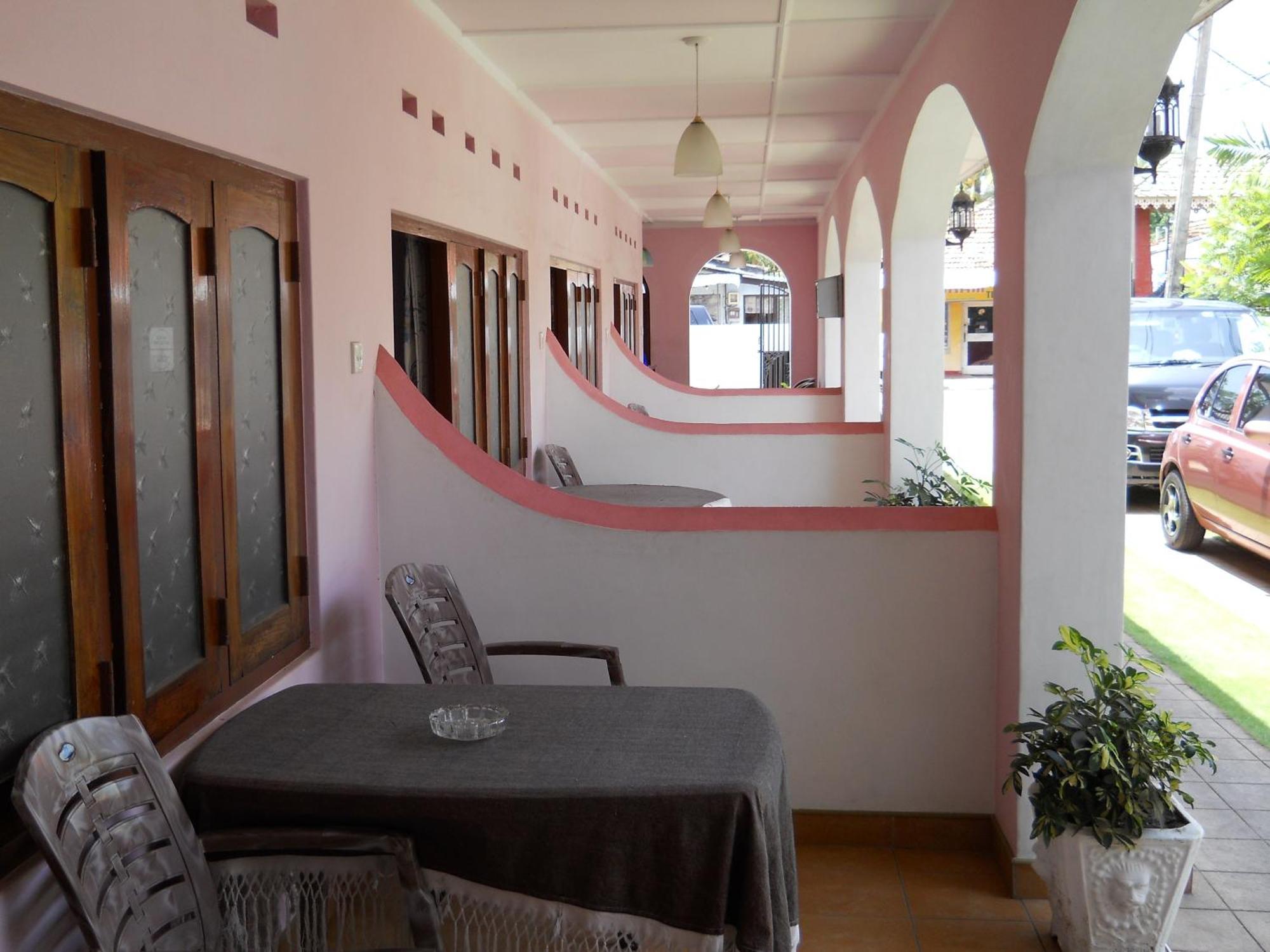Ocean View Tourist Guest House At Negombo Beach Near The Airport Екстериор снимка
