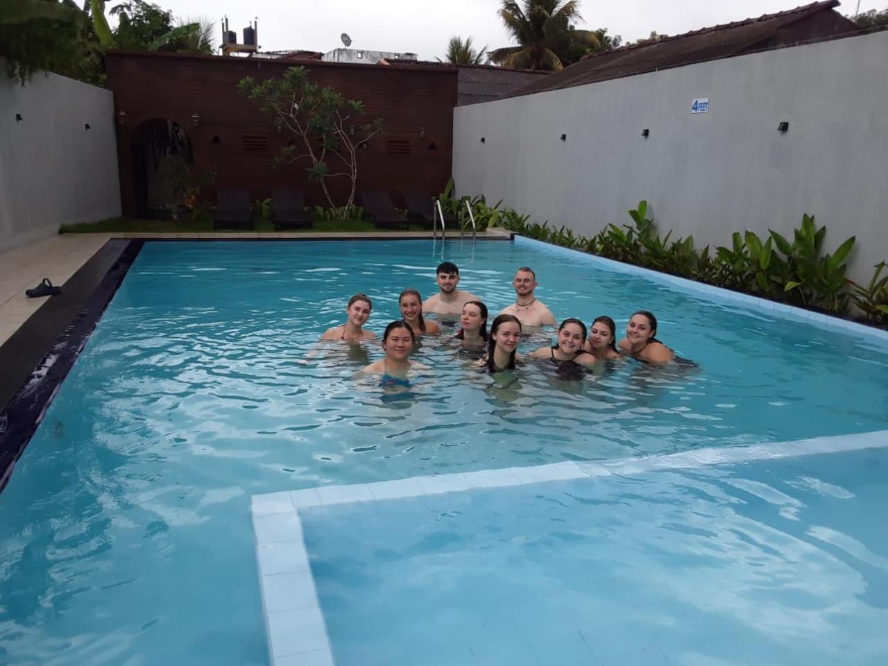 Ocean View Tourist Guest House At Negombo Beach Near The Airport Екстериор снимка