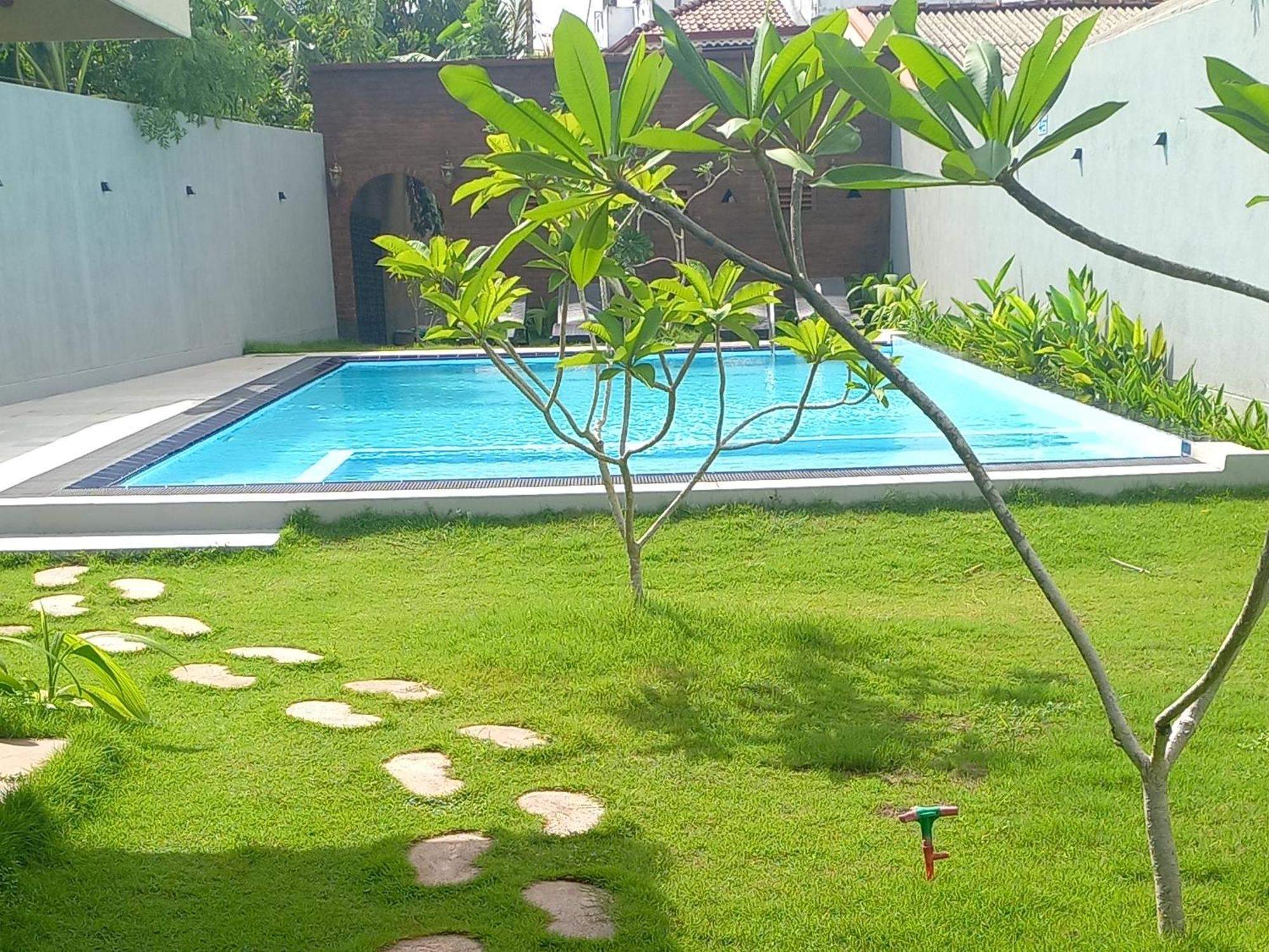 Ocean View Tourist Guest House At Negombo Beach Near The Airport Екстериор снимка