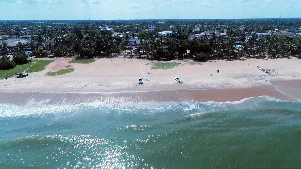 Ocean View Tourist Guest House At Negombo Beach Near The Airport Екстериор снимка