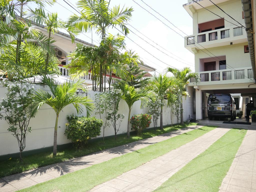 Ocean View Tourist Guest House At Negombo Beach Near The Airport Екстериор снимка