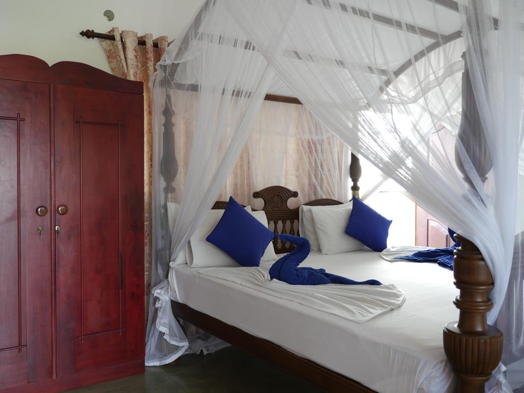 Ocean View Tourist Guest House At Negombo Beach Near The Airport Екстериор снимка